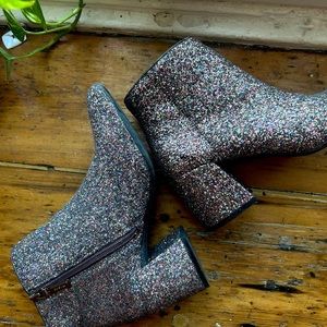 Size 7 glitter ankle boots
